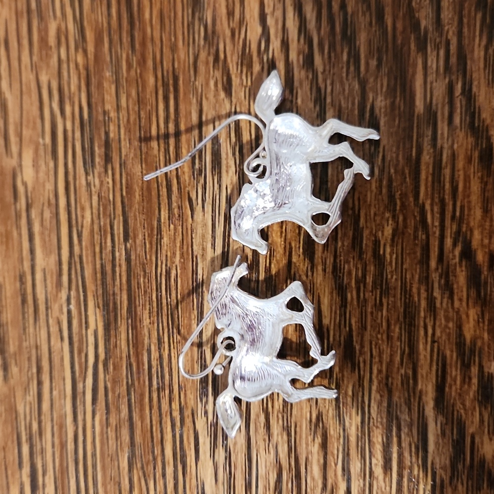 Silver toned horse earrings - Picture 2 of 2
